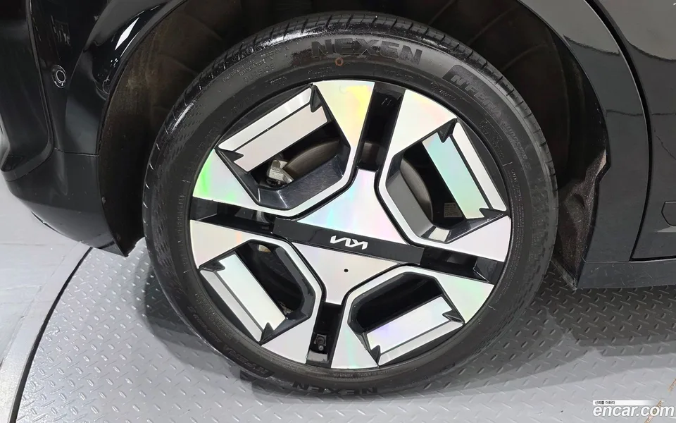 Kia EV3 2WD 2024 — thumbnail 2