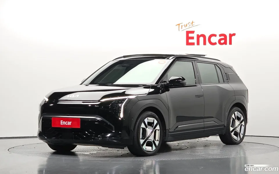 Kia EV3 2WD 2024 — photo 1, buy with delivery to Moscow