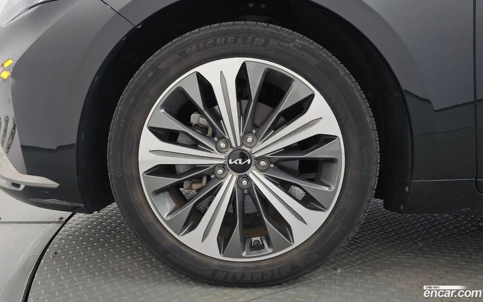 Kia K8 Hybrid 2022 — thumbnail 2