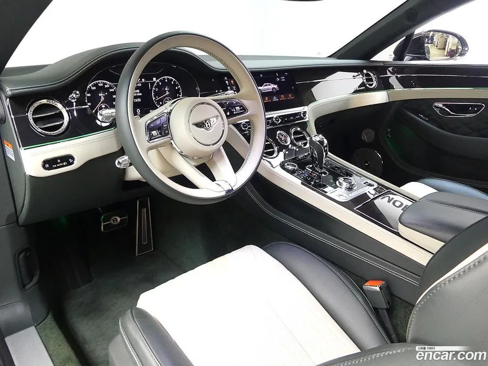 Bentley Continental GT 4.0 GT 2024 — thumbnail 4