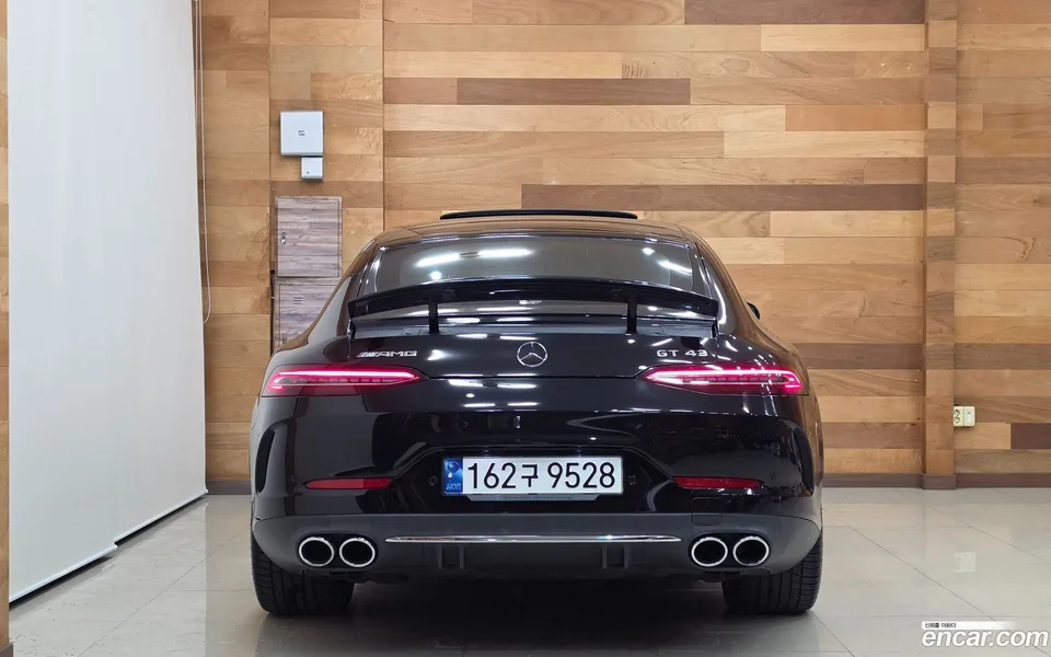 Mercedes-Benz AMG GT 4 43 4MATIC+ 2022 — thumbnail 4