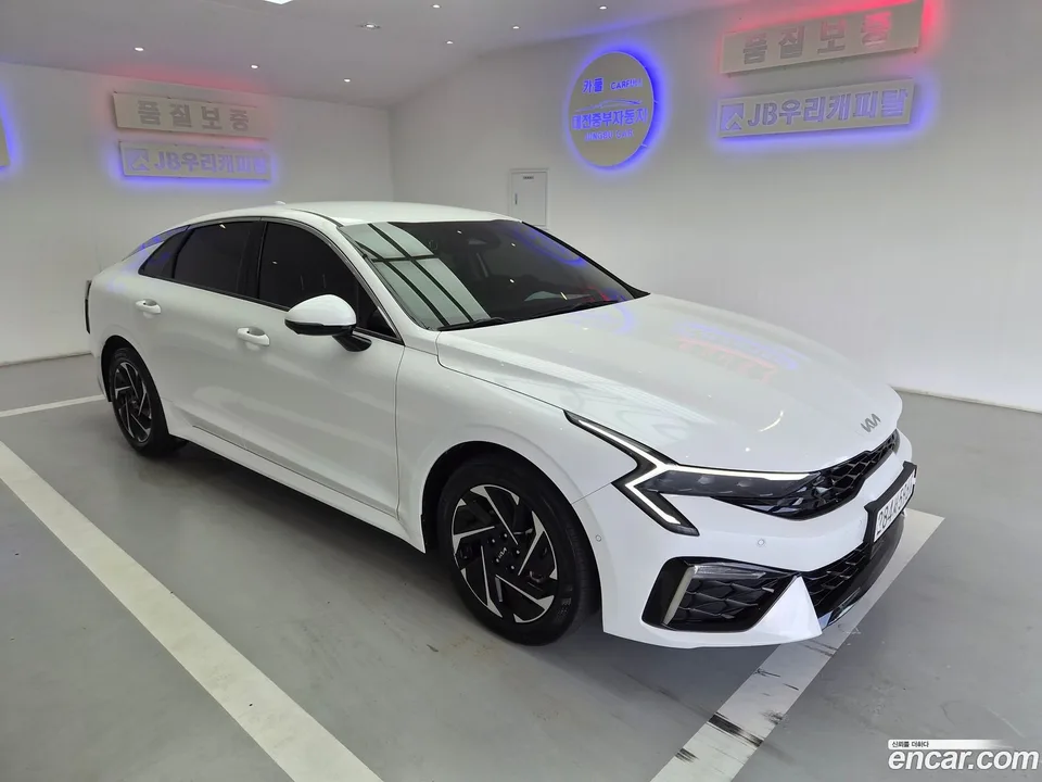 Kia K5 Hybrid 2024 — thumbnail 3