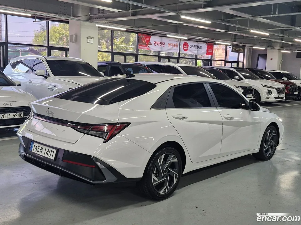 Hyundai Avante CN7 1.6 2023 — thumbnail 3
