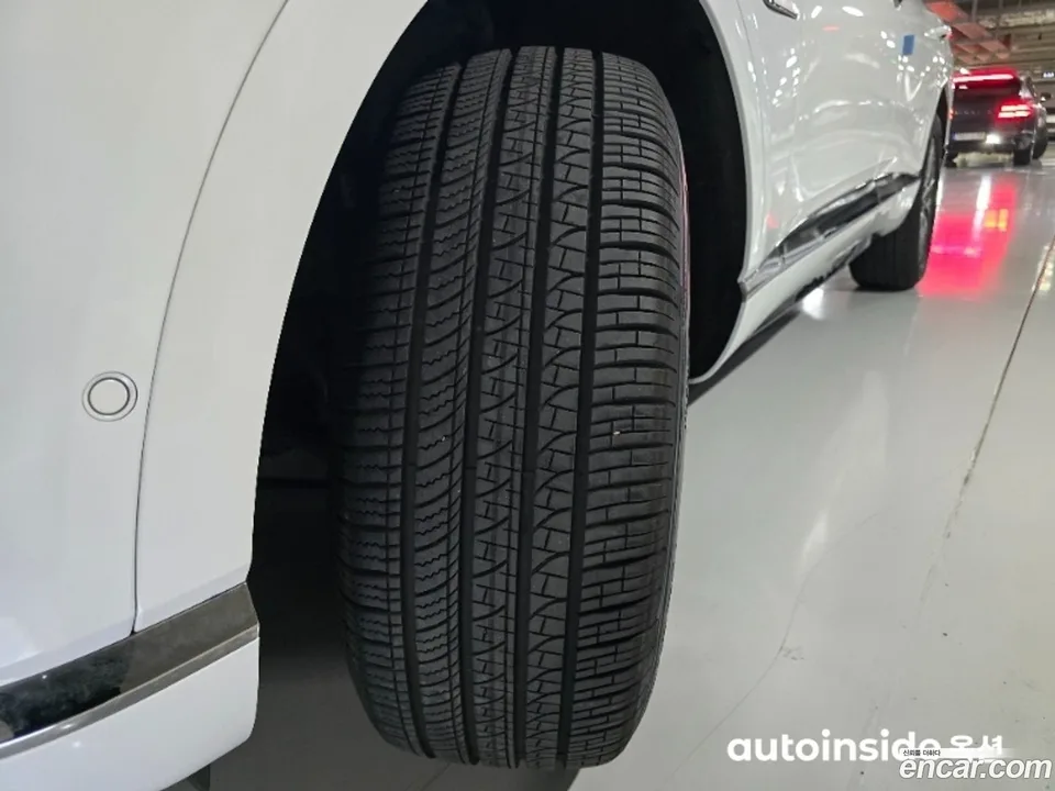 Genesis GV80 2.5T AWD 2025 — thumbnail 2
