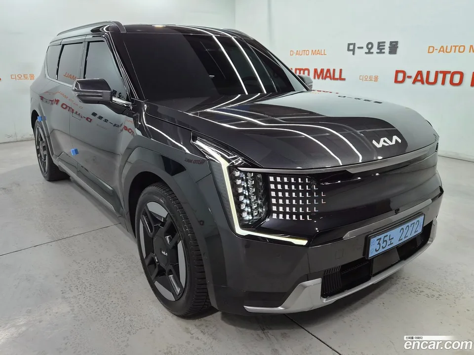 Kia EV9 4WD 2023 — thumbnail 2
