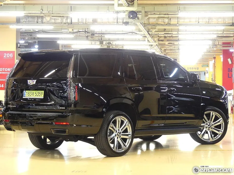 Cadillac Escalade 6.2 2025 — thumbnail 3