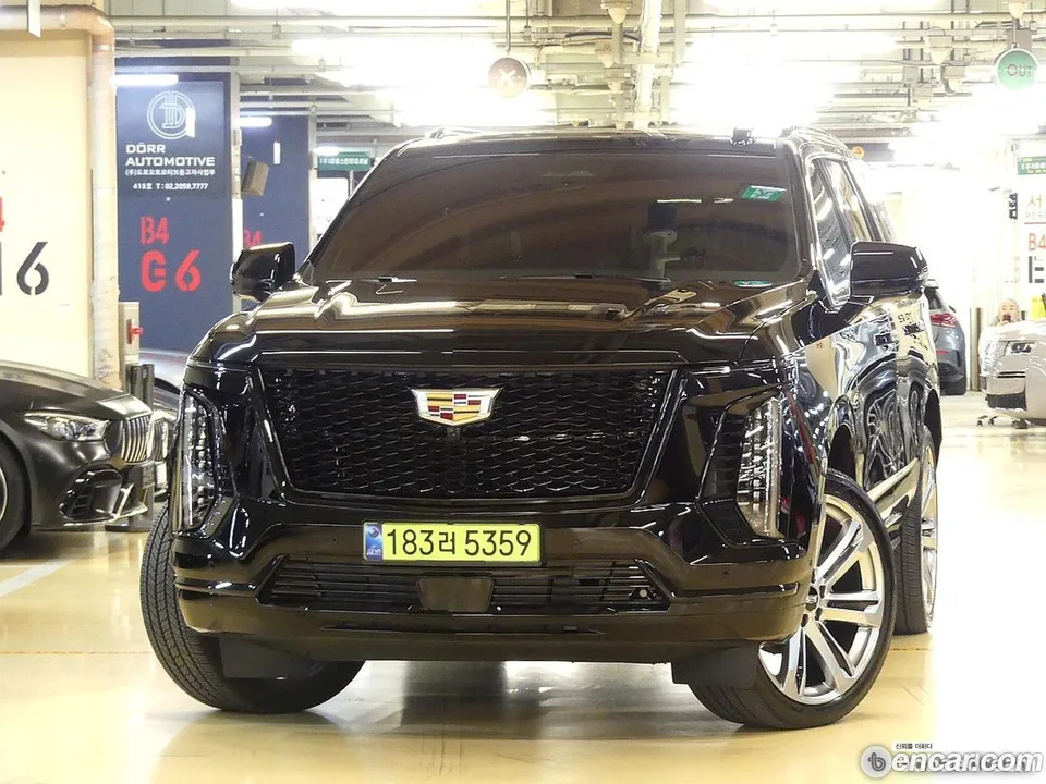 Cadillac Escalade 6.2 2025 — photo 1, buy with delivery to Moscow