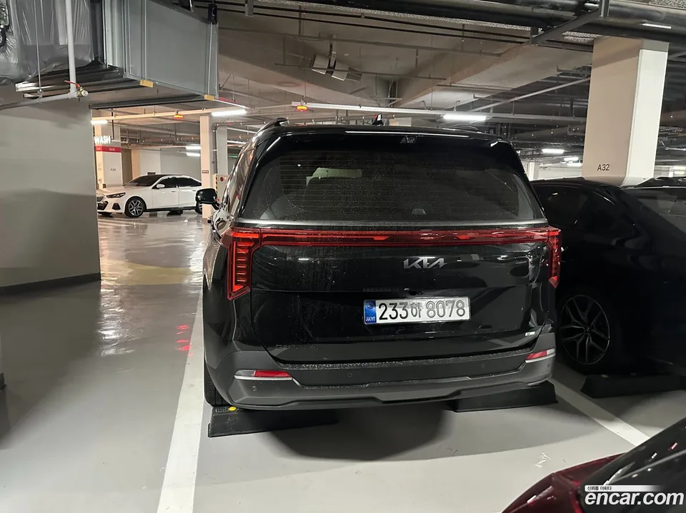 Kia Carnival HEV 9 X Line 2026 — thumbnail 2