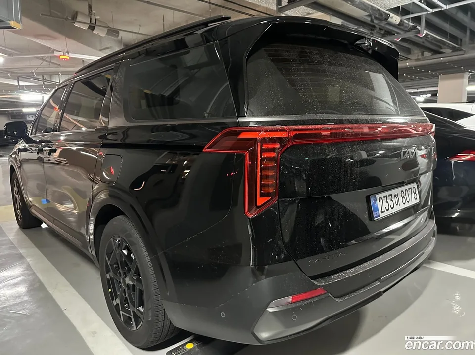 Kia Carnival HEV 9 X Line 2026 — thumbnail 4
