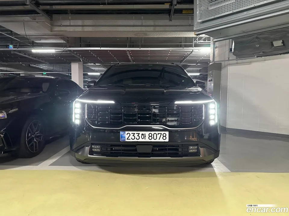 Kia Carnival HEV 9 X Line 2026 — photo 1, buy with delivery to Moscow