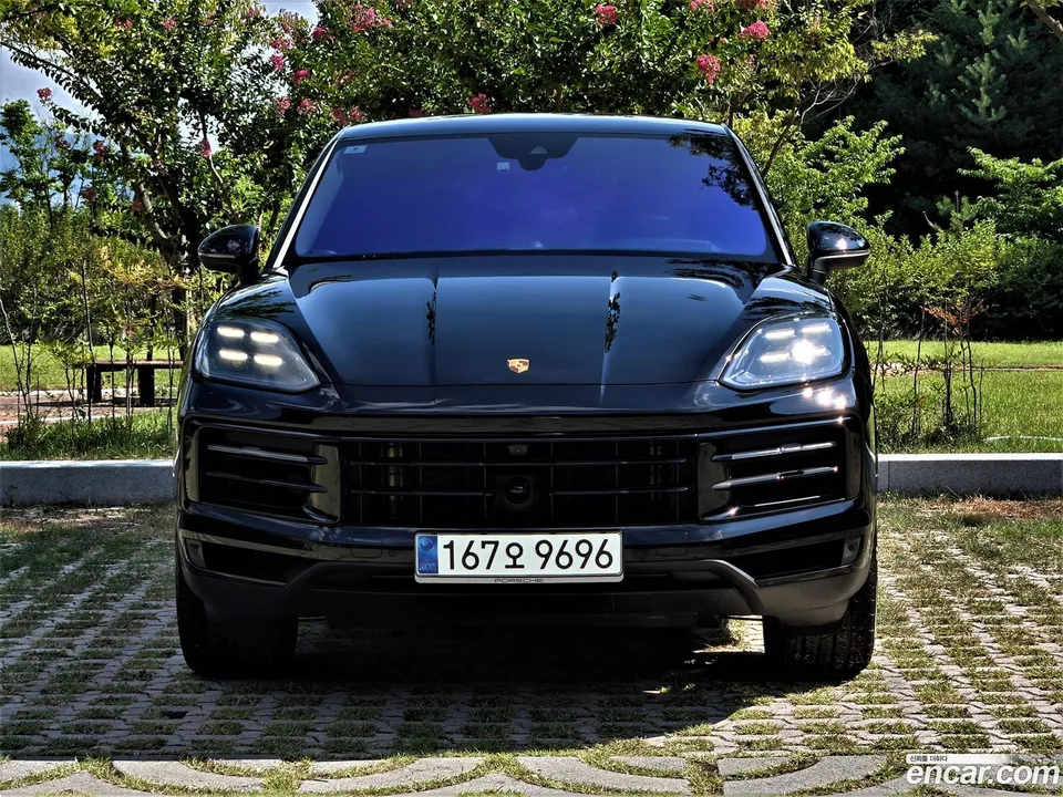 Porsche Cayenne 3.0 2023 — thumbnail 3
