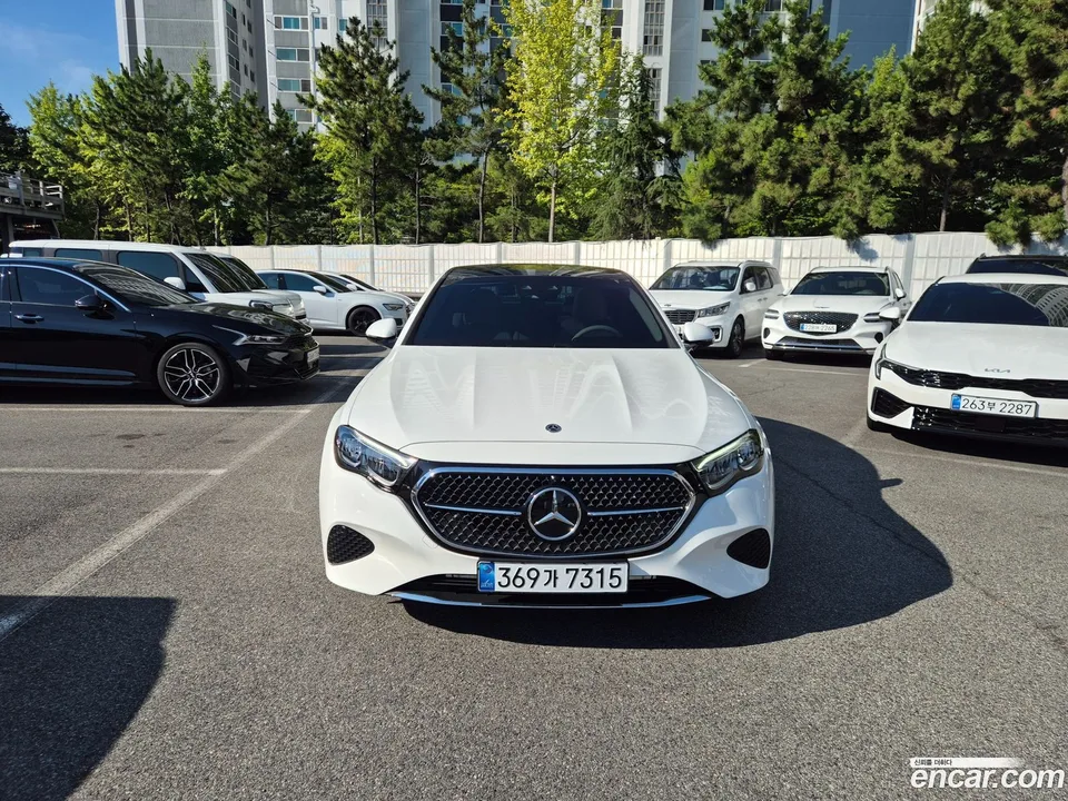 Mercedes-Benz E-Class 2025