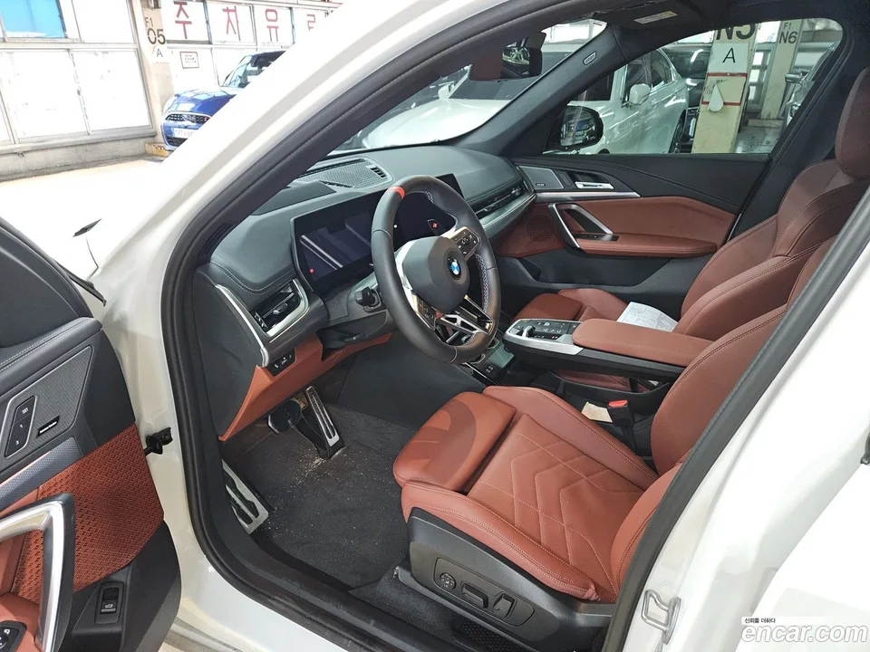 BMW X1 M35i xDrive 2026 — миниатюра 2