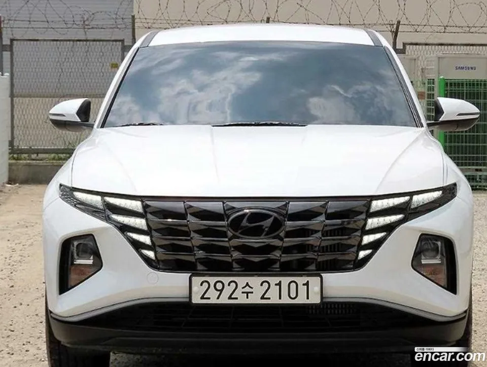 Hyundai Tucson 1.6 2WD 2022 — photo 1, buy with delivery to Moscow