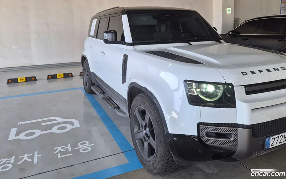 Land Rover Defender 110 D250 X- SE 2025 — thumbnail 3
