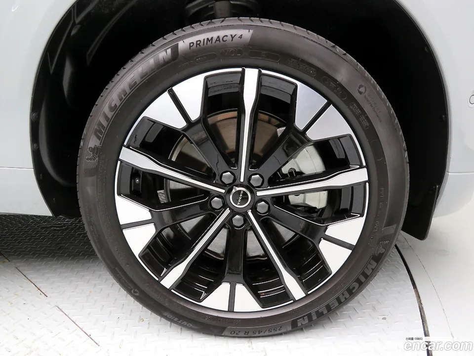 Volvo XC60 B5 2026 — thumbnail 2