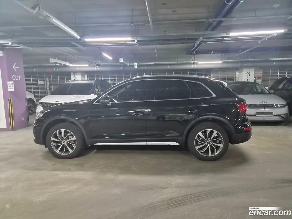 Audi Q5 40 TDI 2024 — thumbnail 2