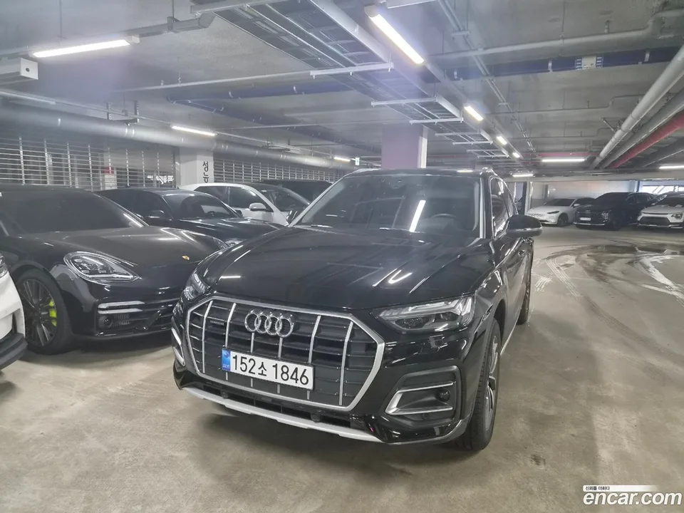 Audi Q5 40 TDI 2024 — photo 1, buy with delivery to Moscow