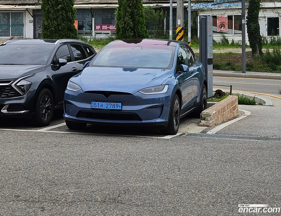 Tesla Model X AWD 2026 — thumbnail 3