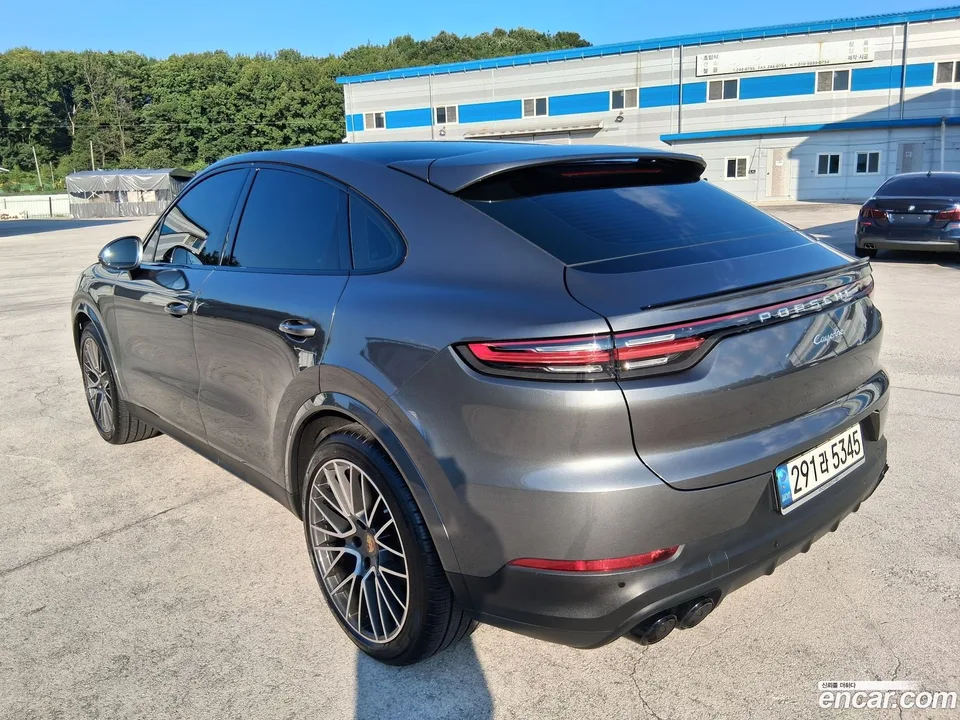 Porsche Cayenne 3.0 2022 — thumbnail 2
