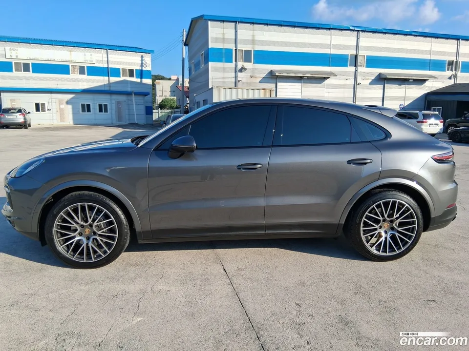 Porsche Cayenne 3.0 2022 — thumbnail 4