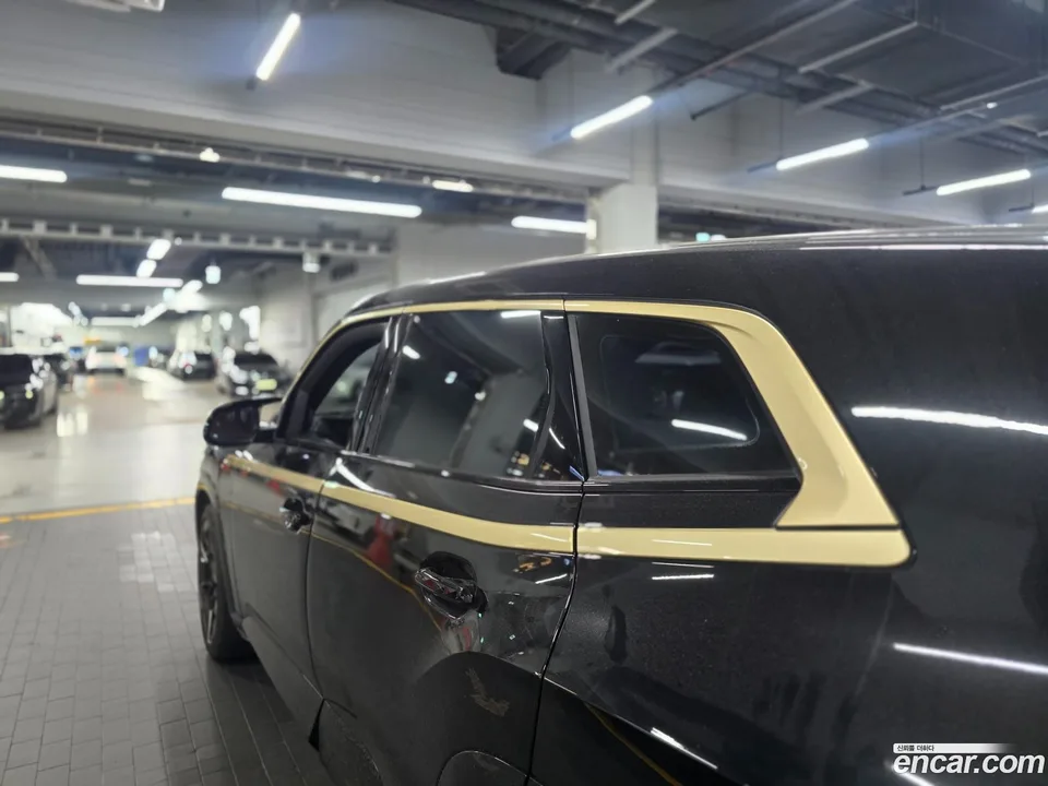 BMW XM 4.4 2024 — thumbnail 3