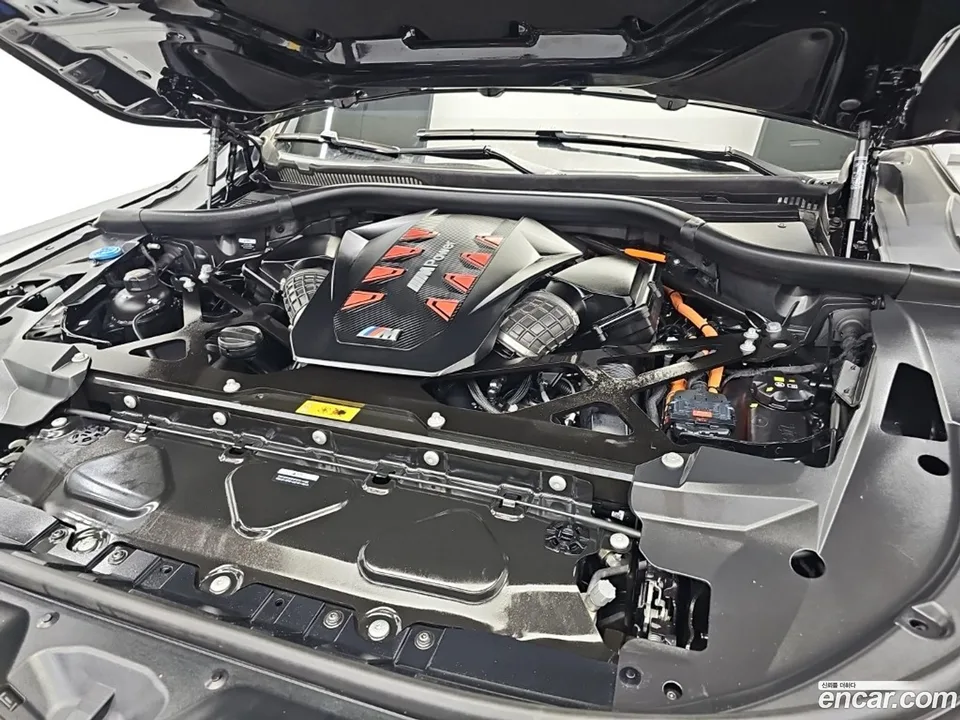 BMW XM 4.4 2024 — thumbnail 5