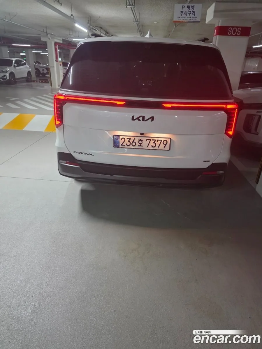 Kia Carnival HEV 9 X Line 2026 — thumbnail 2