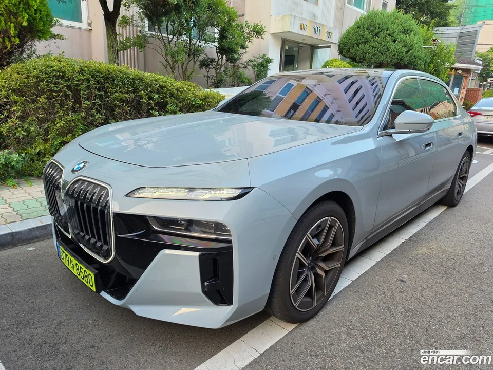 BMW 7 Series 740d xDrive M 2025 — photo 1, buy with delivery to Moscow