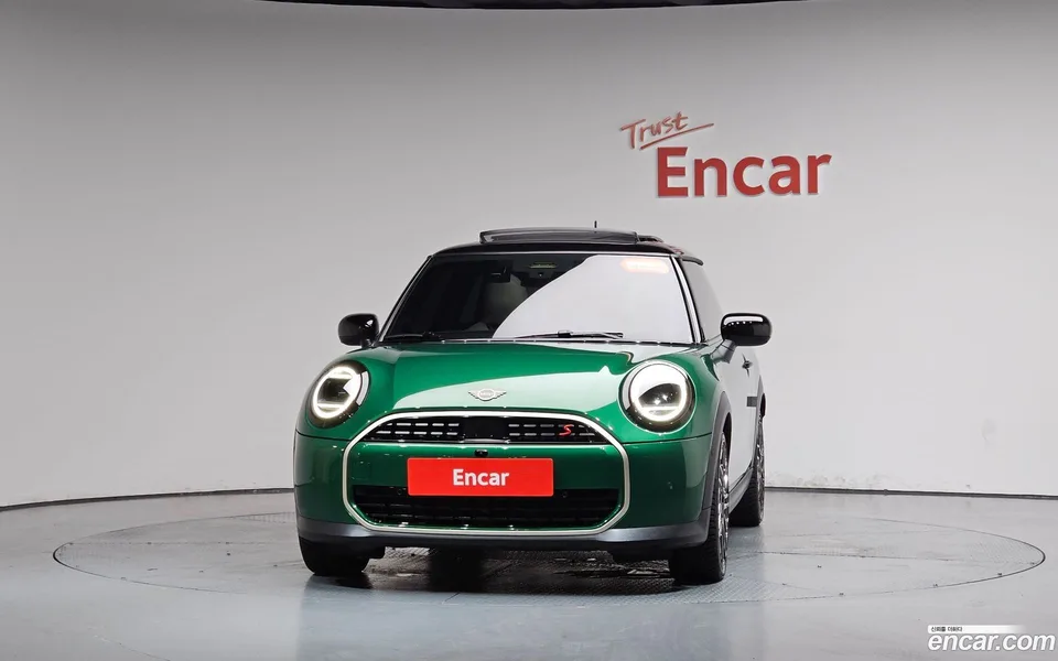 MINI Cooper S 2024 — thumbnail 3