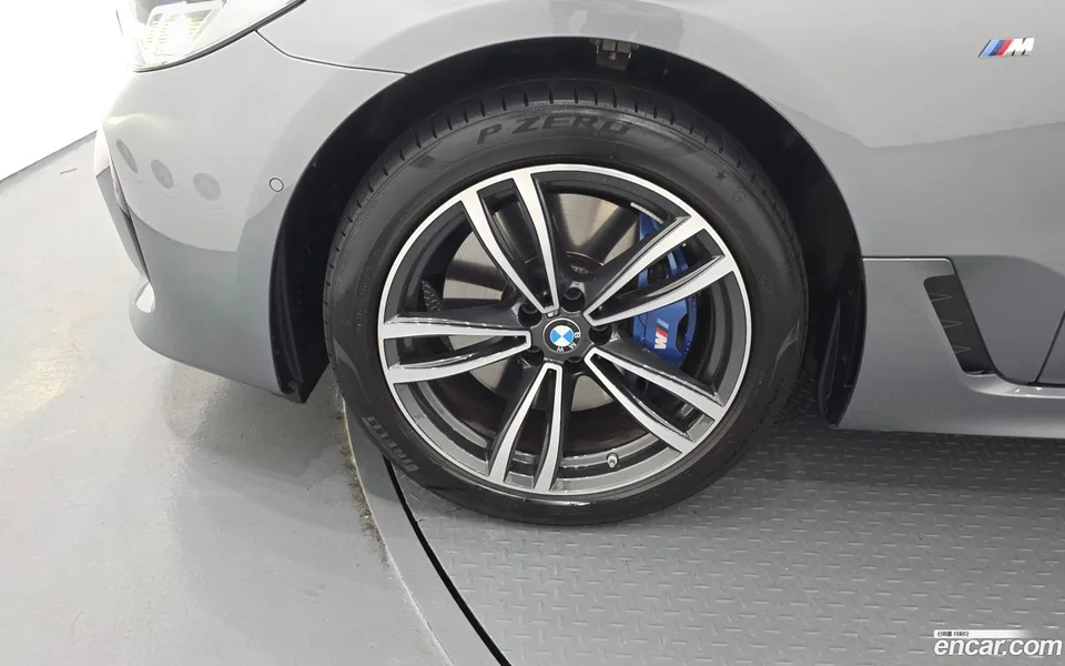 BMW 6 Series GT 620d xDrive M 2023 — thumbnail 2