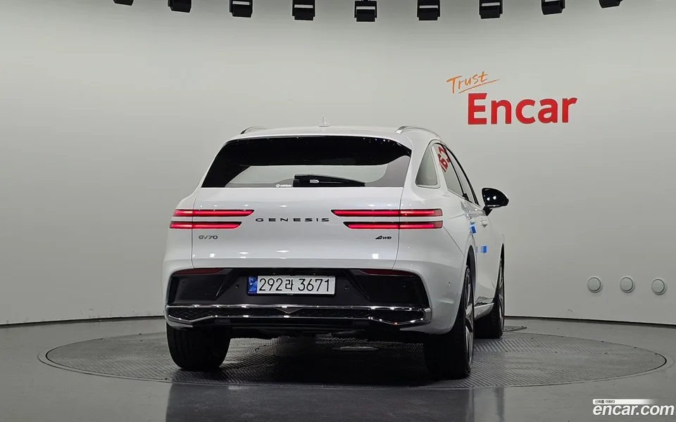 Genesis GV70 2.5T AWD 2024 — thumbnail 4