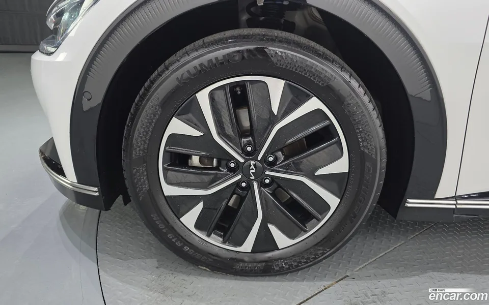 Kia EV6 4WD 2024 — thumbnail 2
