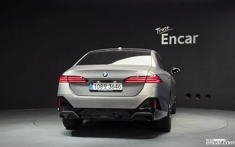 BMW 5 Series 520i M 2026 — thumbnail 4
