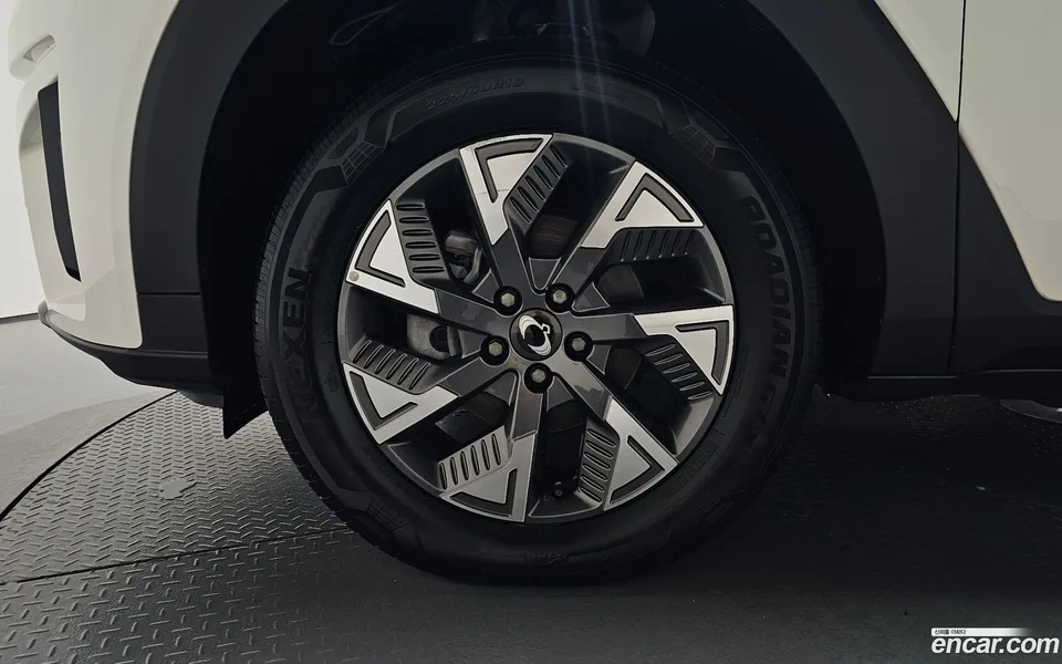 KG Mobility Torres EVX E7 2024 — thumbnail 2