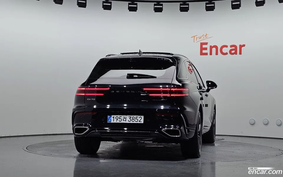 Genesis GV70 2.5T AWD 2024 — thumbnail 4