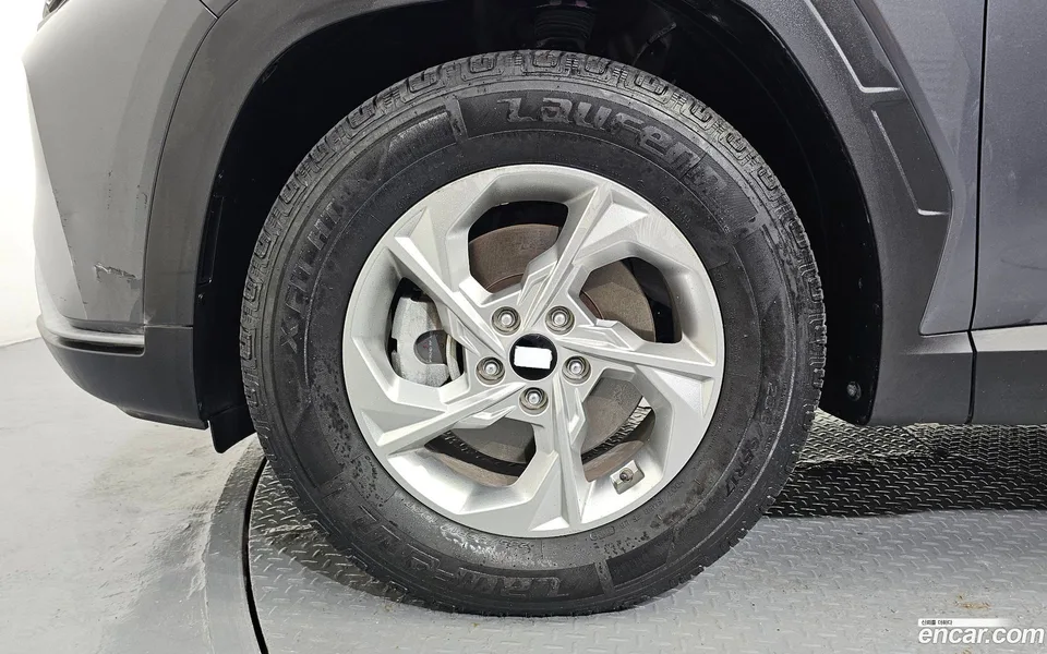 Hyundai Tucson 2.0 4WD 2023 — thumbnail 2