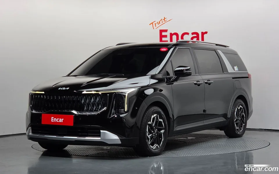 Kia Carnival 9 2025 — photo 1, buy with delivery to Moscow