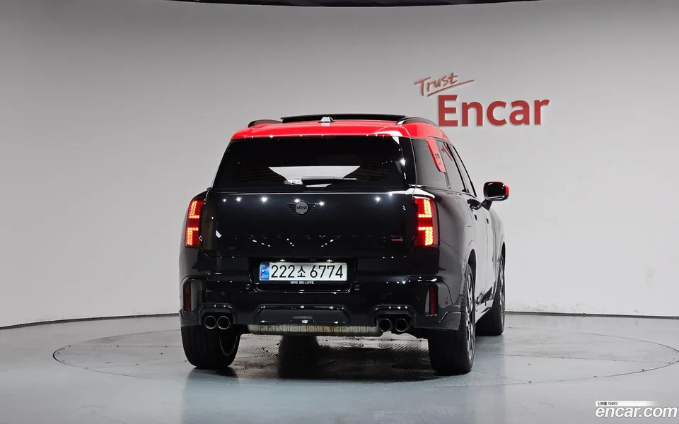 MINI Cooper S Countryman ALL4 JCW 2024 — миниатюра 4