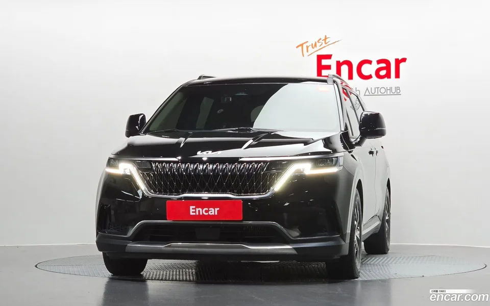 Kia Carnival 11 2023 — thumbnail 3