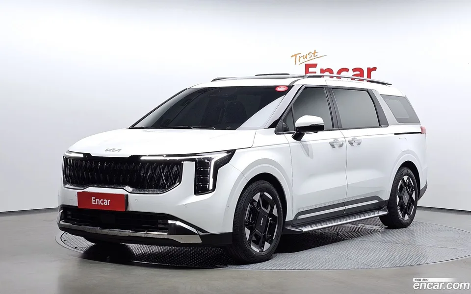 Kia Carnival 7 2024 — photo 1, buy with delivery to Moscow