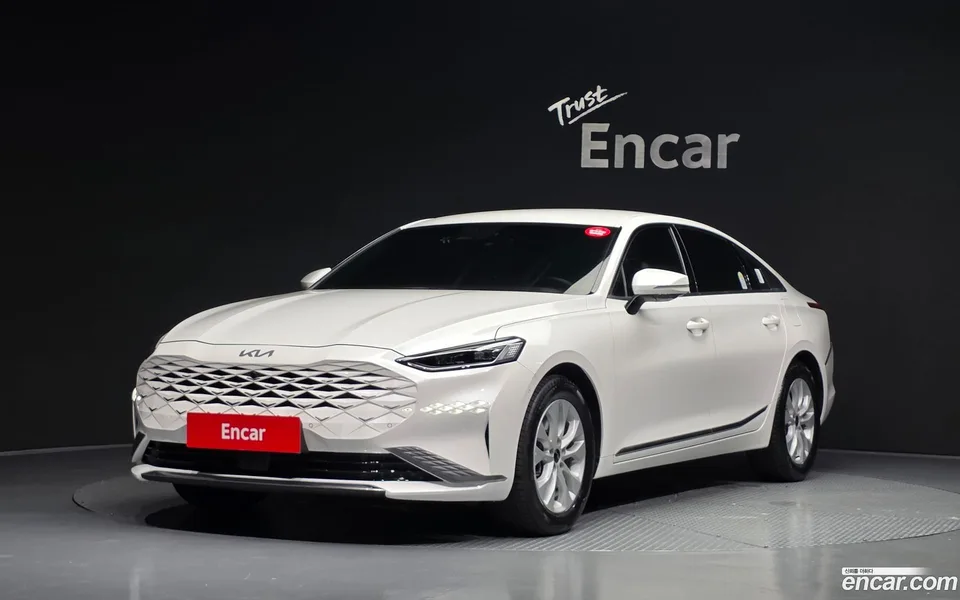 Kia K8 2.5 2WD 2023 — photo 1, buy with delivery to Moscow