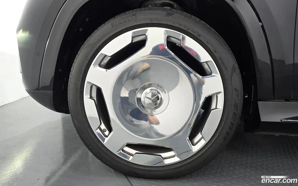 Mercedes-Benz GLS-Class GLS580 4MATIC 2024 — thumbnail 2