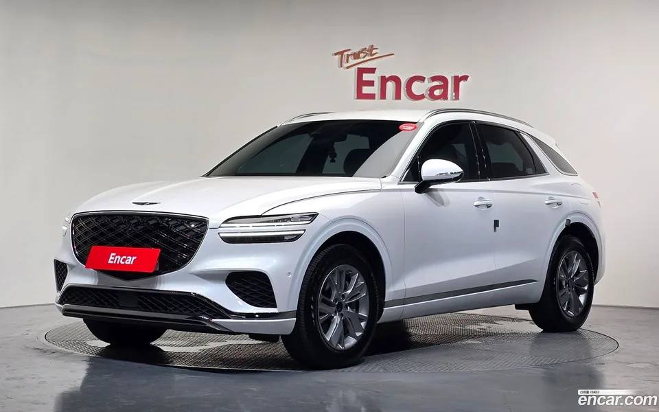 Genesis GV70 2.5T AWD 2024 — фото 1, купить с доставкой в Москву