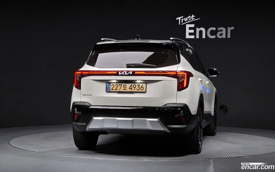 Kia Seltos 1.6 2WD 2023 — thumbnail 4