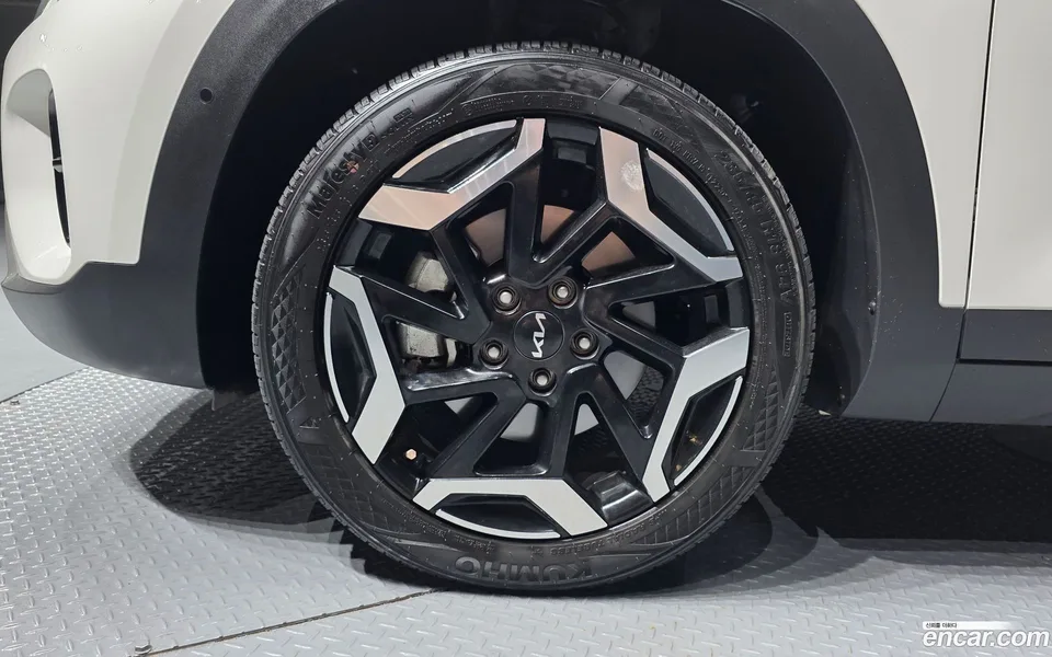 Kia Seltos 1.6 2WD 2023 — thumbnail 5