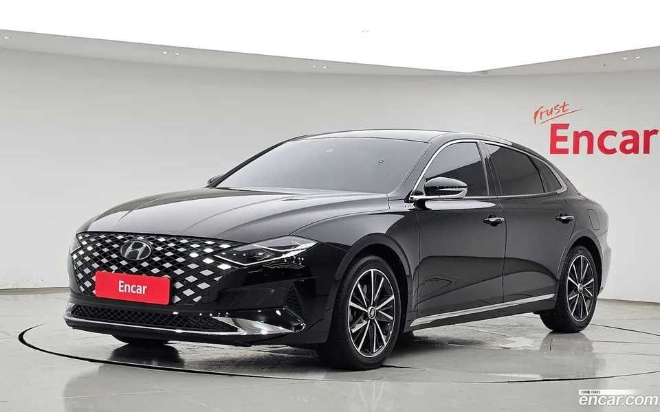 Hyundai Grandeur IG 3.3 2022 — photo 1, buy with delivery to Moscow
