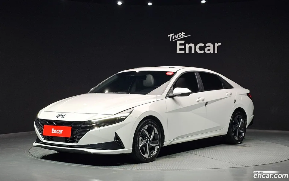 Hyundai Avante 1.6 2023 — photo 1, buy with delivery to Moscow