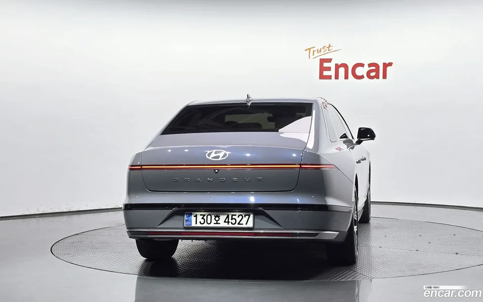 Hyundai Grandeur Hybrid 2023 — thumbnail 4