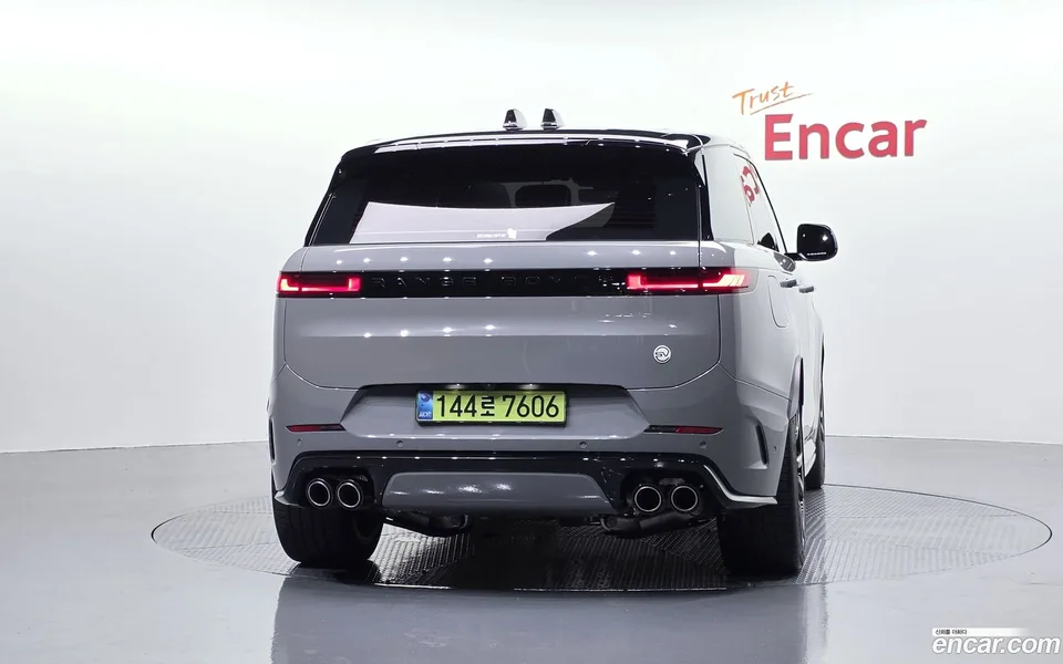 Land Rover Range Rover Sport P635 SV 2025 — миниатюра 4